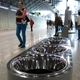 Imagen para el artículo titulado La nueva línea de metro de Budapest es un psicodélico viaje de diseño